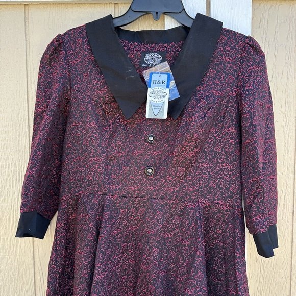 New Hearts and Roses Goth Steampunk Dress Red Floral Black Fit & Flare Size 10 - Picture 2 of 7